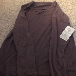 Crew neck light weight sweater